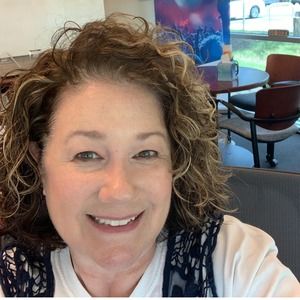 Meet your Posher, Bobbi